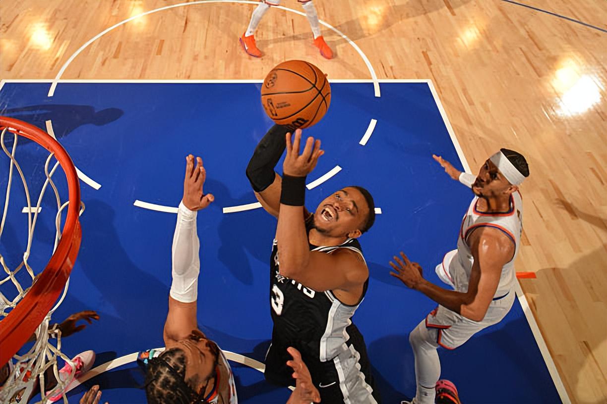 NBA总决赛G5今晚8:30开打,尼克斯3比1手握赛点