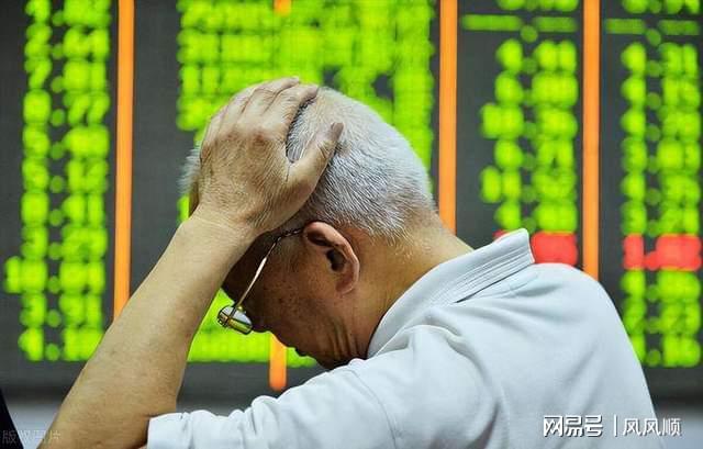 阿莫林找到新工作了,最高兴的居然是曼联财务部