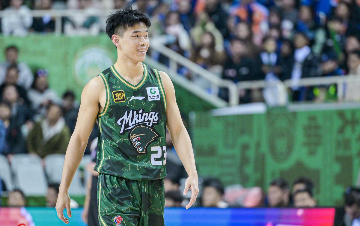 沃齐尼亚半年前差点退出佛得角队,今晚逼平西班牙一夜成名